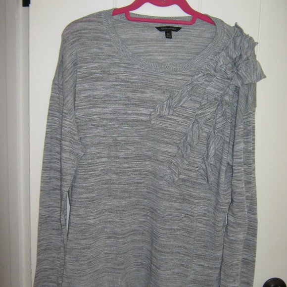 Banana Republic Heathered Grey Top
